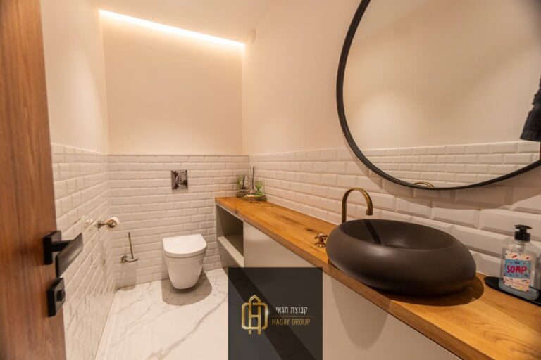 016ac698-c77f-41e3-863b-881809c581a0