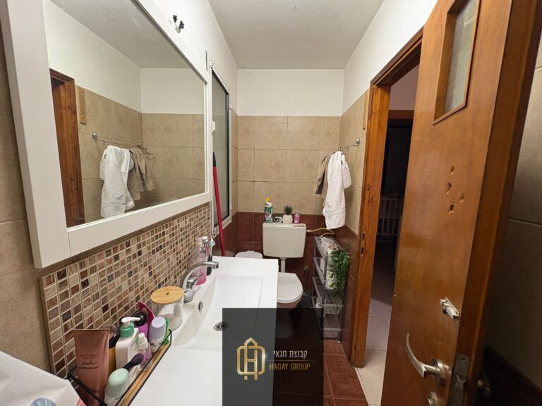 9ac4ee3a-b05f-40a8-bb9c-ce0d041c81ad