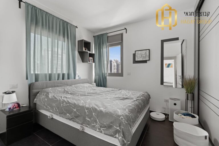 3af3ceef-3529-4a8d-b3ea-8bf194f6b82e