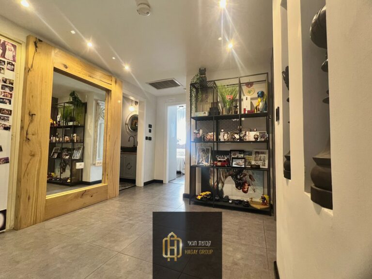 990163f1-cc15-4810-a27f-1675b8f6757a