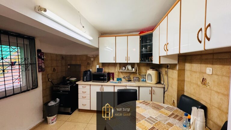 acf09204-94da-4df9-ade5-e8a77b90ef0f