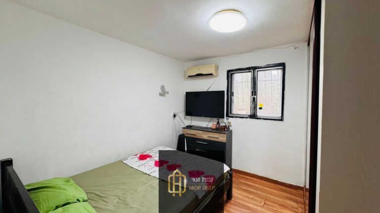 ccfe8ba9-45f2-4db3-8207-7b637fb6ba82