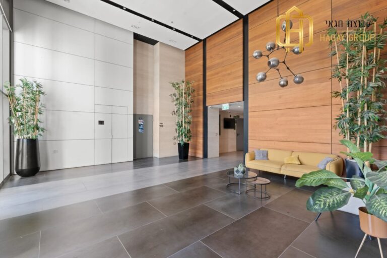 fd24e8c0-89da-4130-b6a2-defb6aaa895a