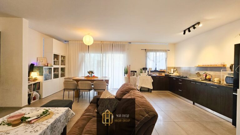 24d12989-caaa-4f2c-b232-9e647a4cbb0b