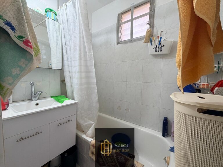 e217d9d4-35e1-43db-add3-e4f3ee7fc820