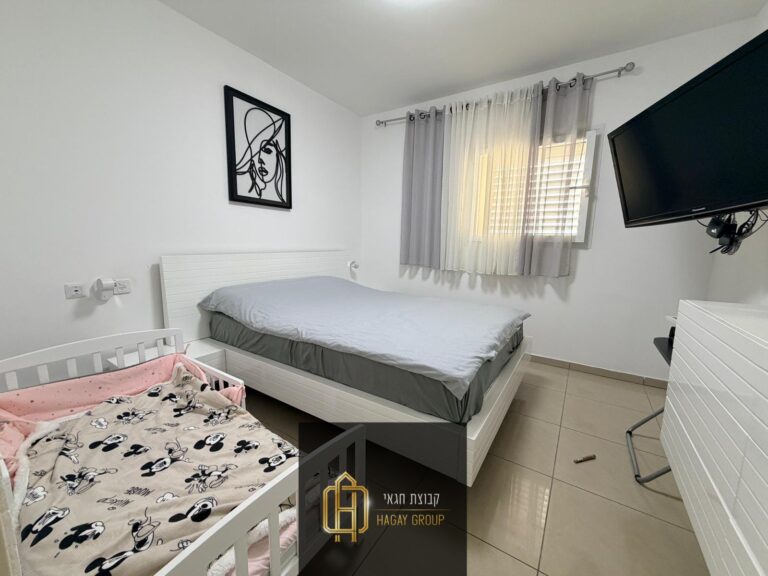 0a6e85b9-9238-410a-8c29-f0be16bd893a