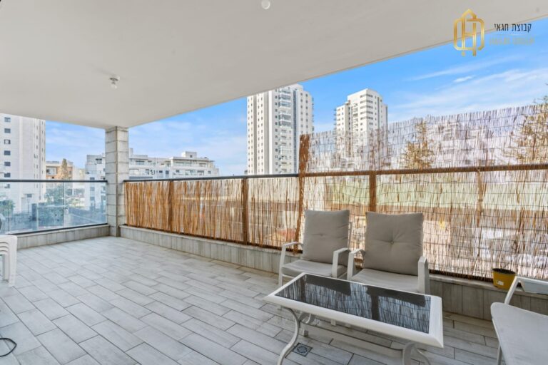 839141df-2142-44c3-900e-1d50e974a1b0