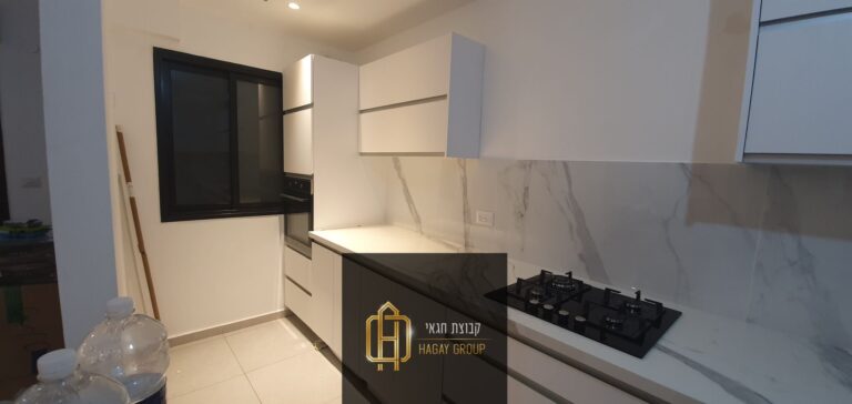 fecda688-6a50-4c6b-af39-7ce59a851316