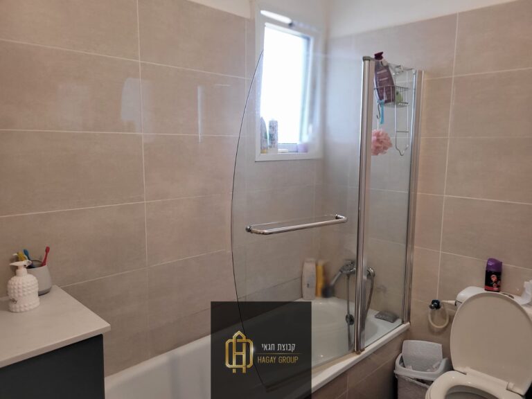 3ed225b6-cbff-47ec-960a-473c7f09409d