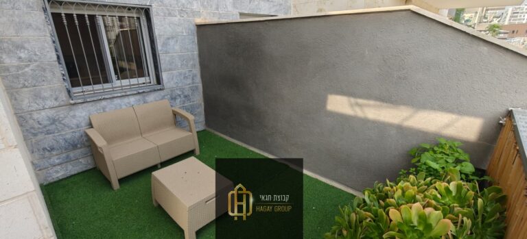 eb3927e1-0faa-45a5-bf5b-e3e6db8f1a31