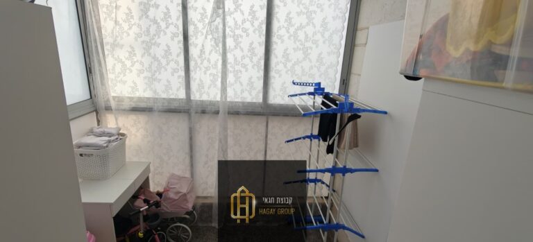 f8c62ddb-e2c4-41d9-bad9-2910a3b5def9