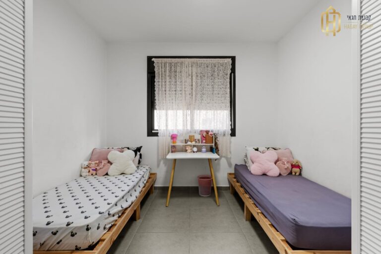 0df7b85f-0c48-4753-b536-1959e7a38738