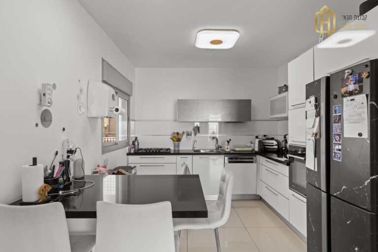 0f45be3a-7f07-445d-a747-d1e853f0484c