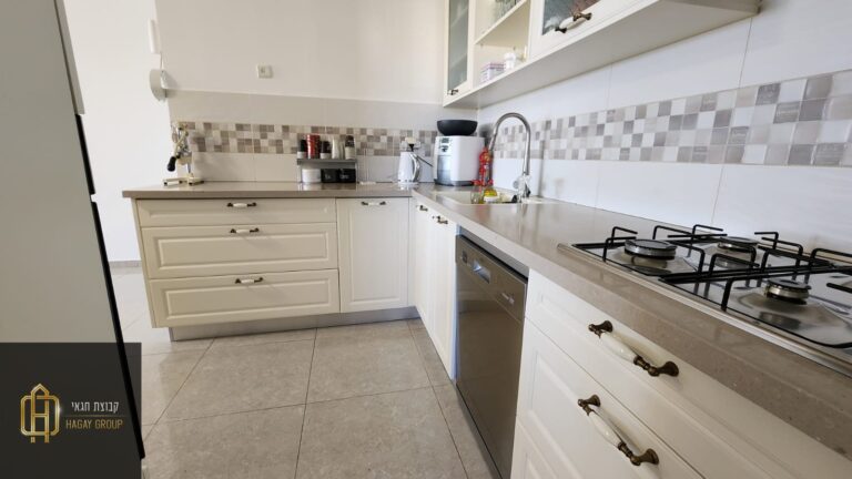 19f476cd-ef95-409f-ba21-71db0a0e1ff6