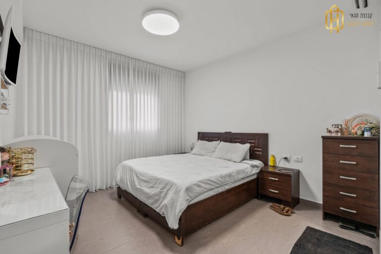 2fccd3f4-1da0-403d-8938-a3b9961a843e