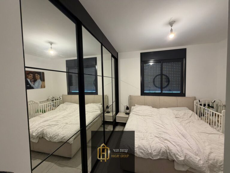 37d88a7f-fb91-4c32-856b-10acf539ef7d