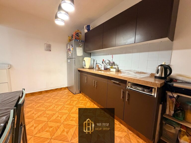 500b8577-6404-47c6-8f82-895653a50a3e