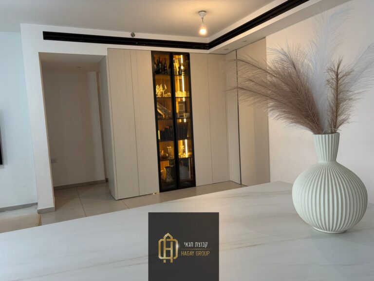 511b8349-3195-48e2-966e-7f8cef46be97