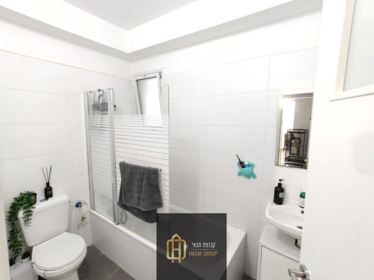 7a72a072-0f0e-484f-9d44-272efb750dd1