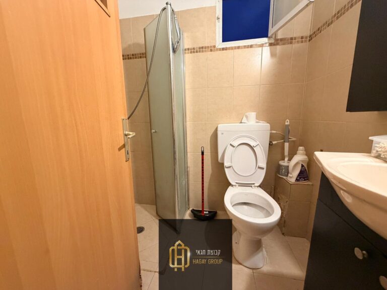 7fc4ad98-5eb8-4ccd-932a-16aa47a0835c