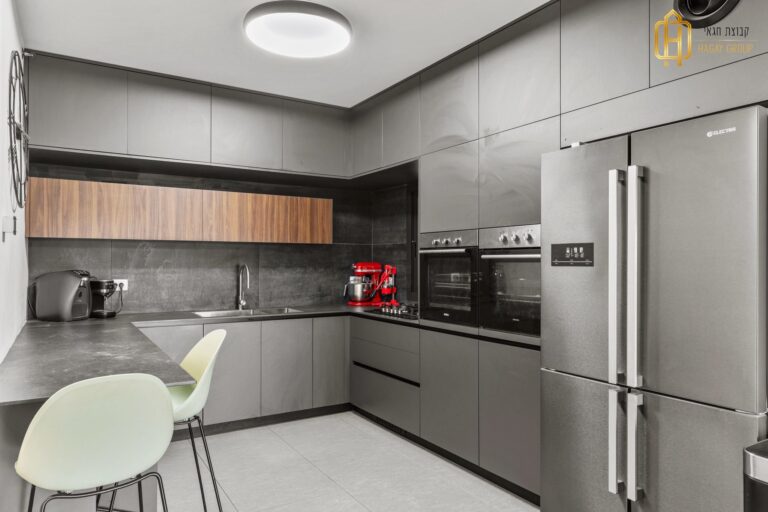 864f11cf-826e-4b67-bd08-6d2c481b4899