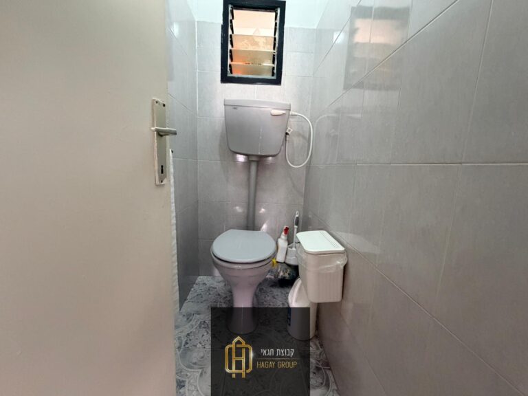 a191b17c-7415-4989-bc76-c8f12d4de608