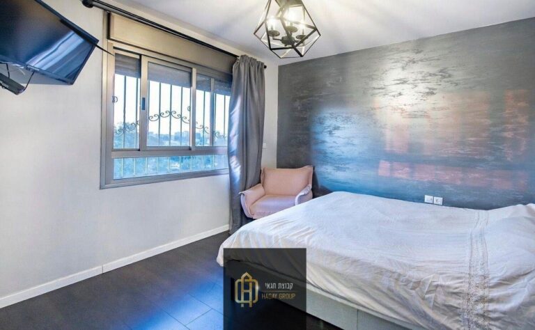 ae098489-b15d-452e-a929-032f8f190aca