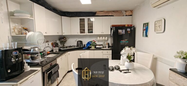 cc54d1fa-a28f-44f1-9ad9-ffe325f4b9a8