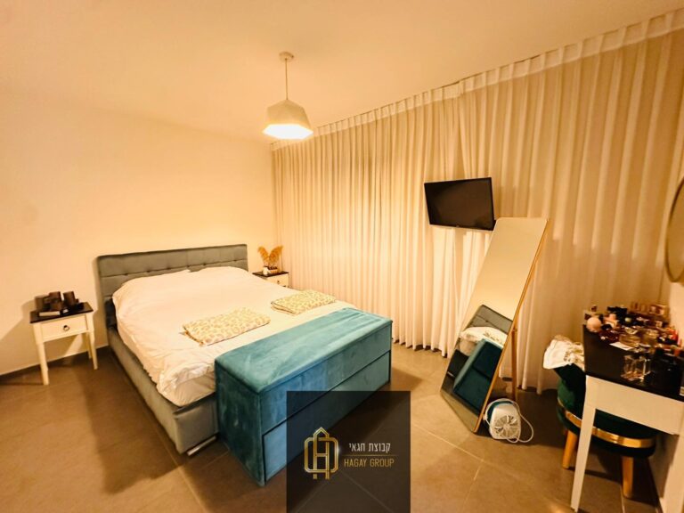 cf125189-7b67-4986-b6ef-98713c92a69f