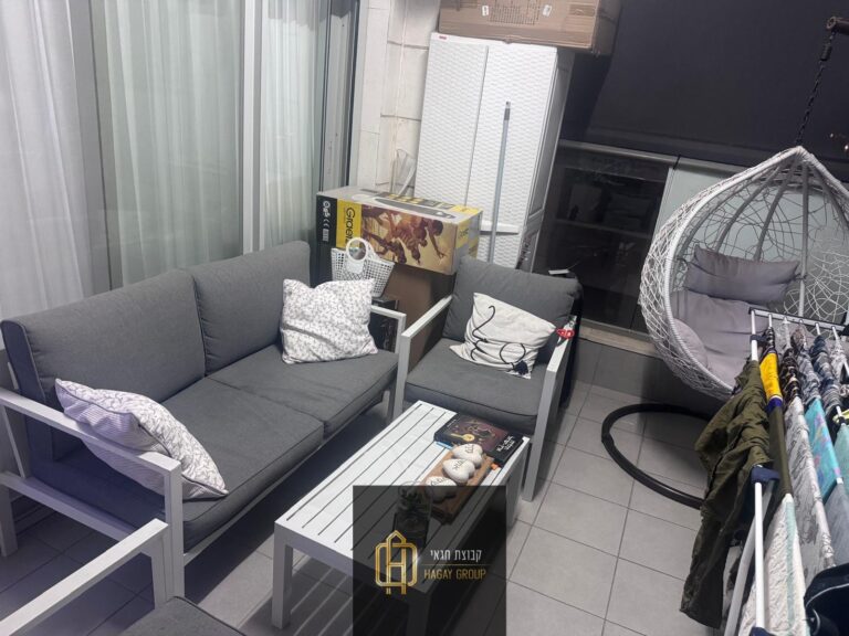 dc03835e-2add-4779-9fd3-7d1dbe130b6a