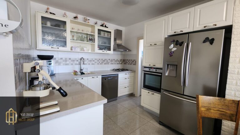 f132dad5-5e20-44ca-b79b-d13a7ad5047f