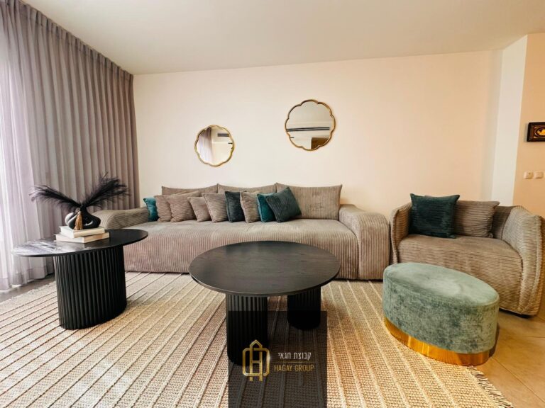 f5bfa470-525d-4fb5-9e73-a6bf2cdb4ed0