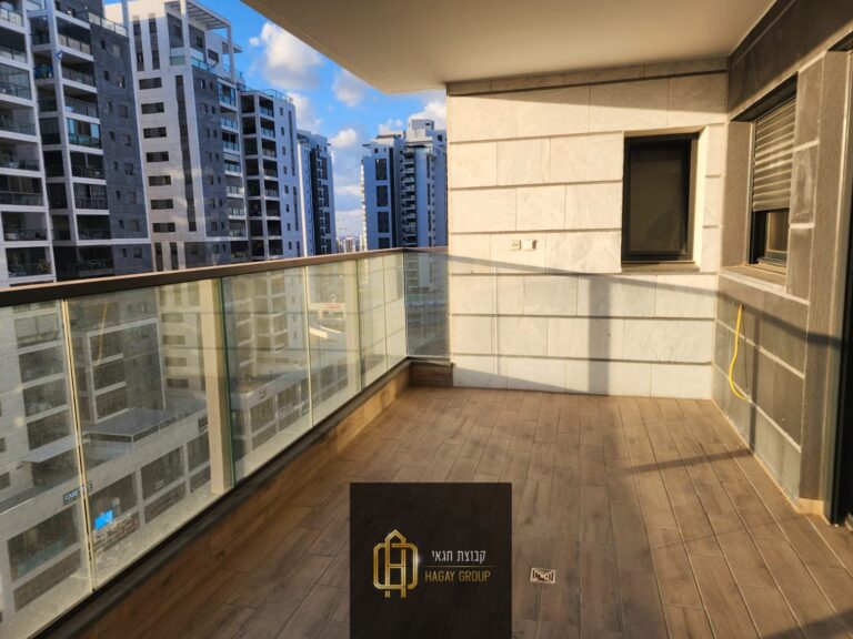 f8f47322-ffcd-4ef5-a84f-0b55a7012e69