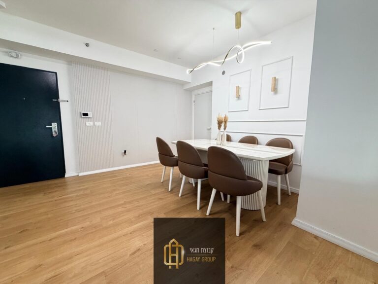 01f8854f-3df2-4d45-8eaa-796bf1763f04