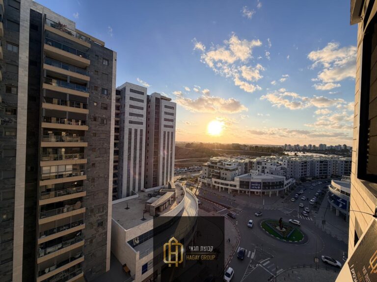 9e15c403-26aa-4f6d-893f-018255f3dd78