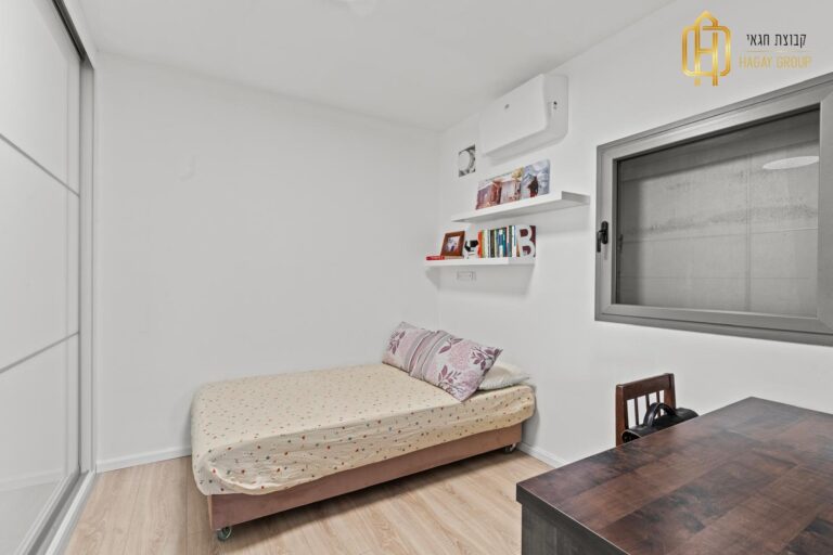 b91bead1-3d90-411c-8d40-7d16a2a4300d