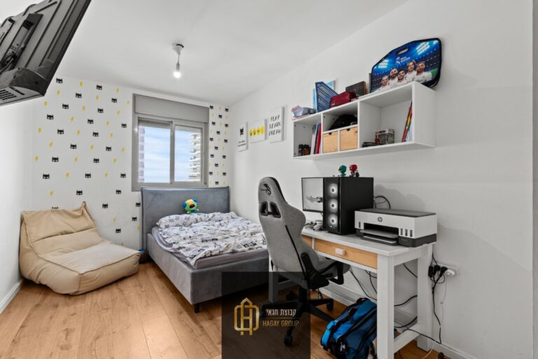 03c17715-b831-41f5-a3d6-b602dd14e471