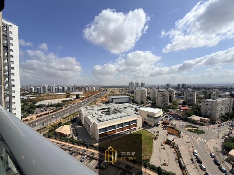 12e315cc-692f-4629-933c-0fdbfa3f10ab