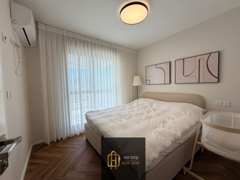 19493382-fc1b-468d-949f-6b297bd8ea91