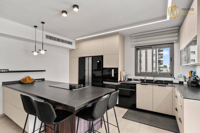 364b71a2-c7ae-425d-b90c-f8909099f7b3