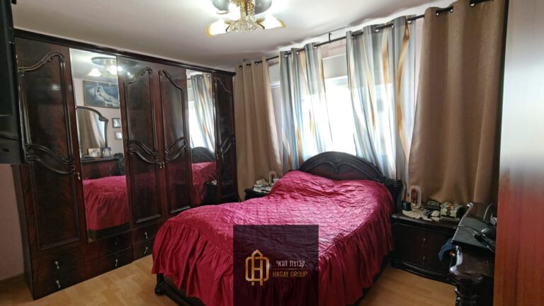 4335067f-9fae-4c1f-a4af-963497527b54