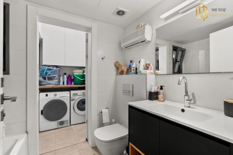 44fa997f-496b-435b-9939-1f22d24b444a