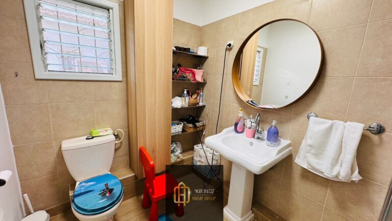 5b0f45b0-cb7d-44d4-8372-e951f0c819f2