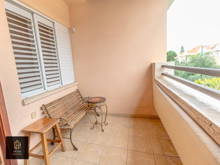 6c3d9342-dd48-4223-a75e-841e2a936107