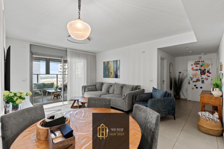 82e3767a-c4e2-440d-822e-2d04a95f30b2