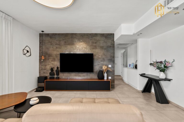 945638fc-9276-4ad6-a55c-dd0037ad789a