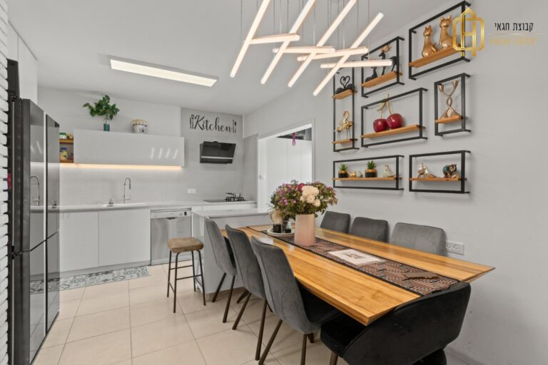 98bad742-8308-4c6f-950c-0a08169b2a46