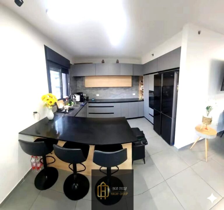 aefac642-4b14-4982-9b32-264220fc9eb1