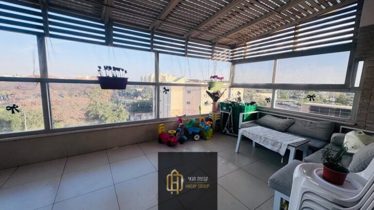 b80779e6-c6e6-4b65-850d-3c6e9e3033b2