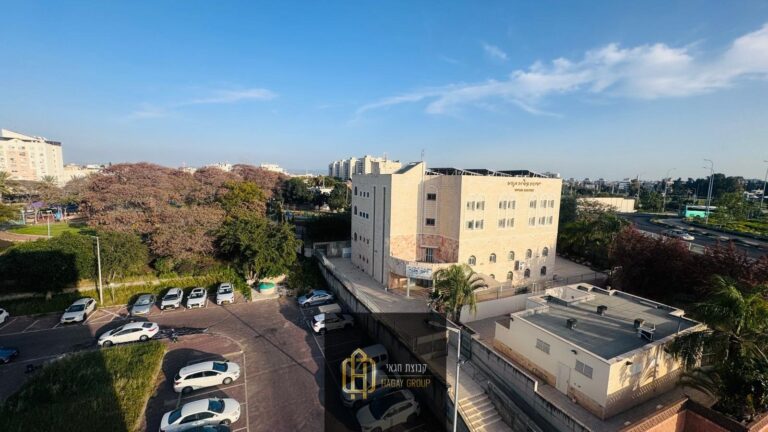 ba93e08b-0155-4b88-ae04-cfbb1cbeff2c